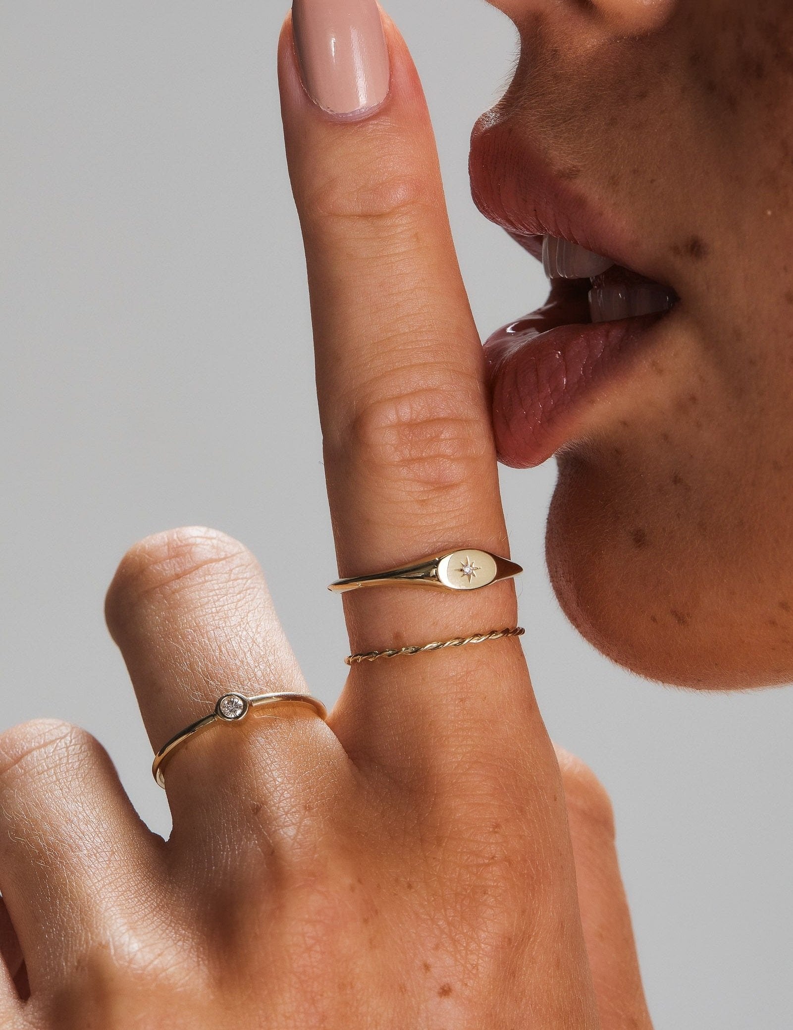 Picture of Luna Rae Solid 9k Gold Sol Ring